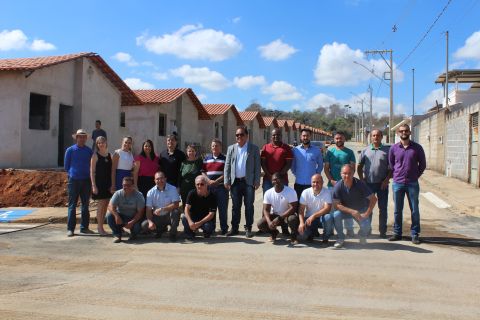 Prefeitura de Pains realiza evento de Lançamento da Pedra Fundamental