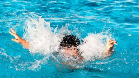 Irmãos de 3 e 7 anos morrem afogados em piscina de sítio em Divinópolis