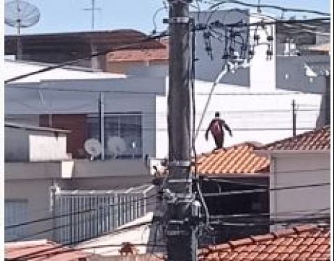 Pol Cia Militar Age R Pido E Prende Autores De Roubo A Resid Ncia